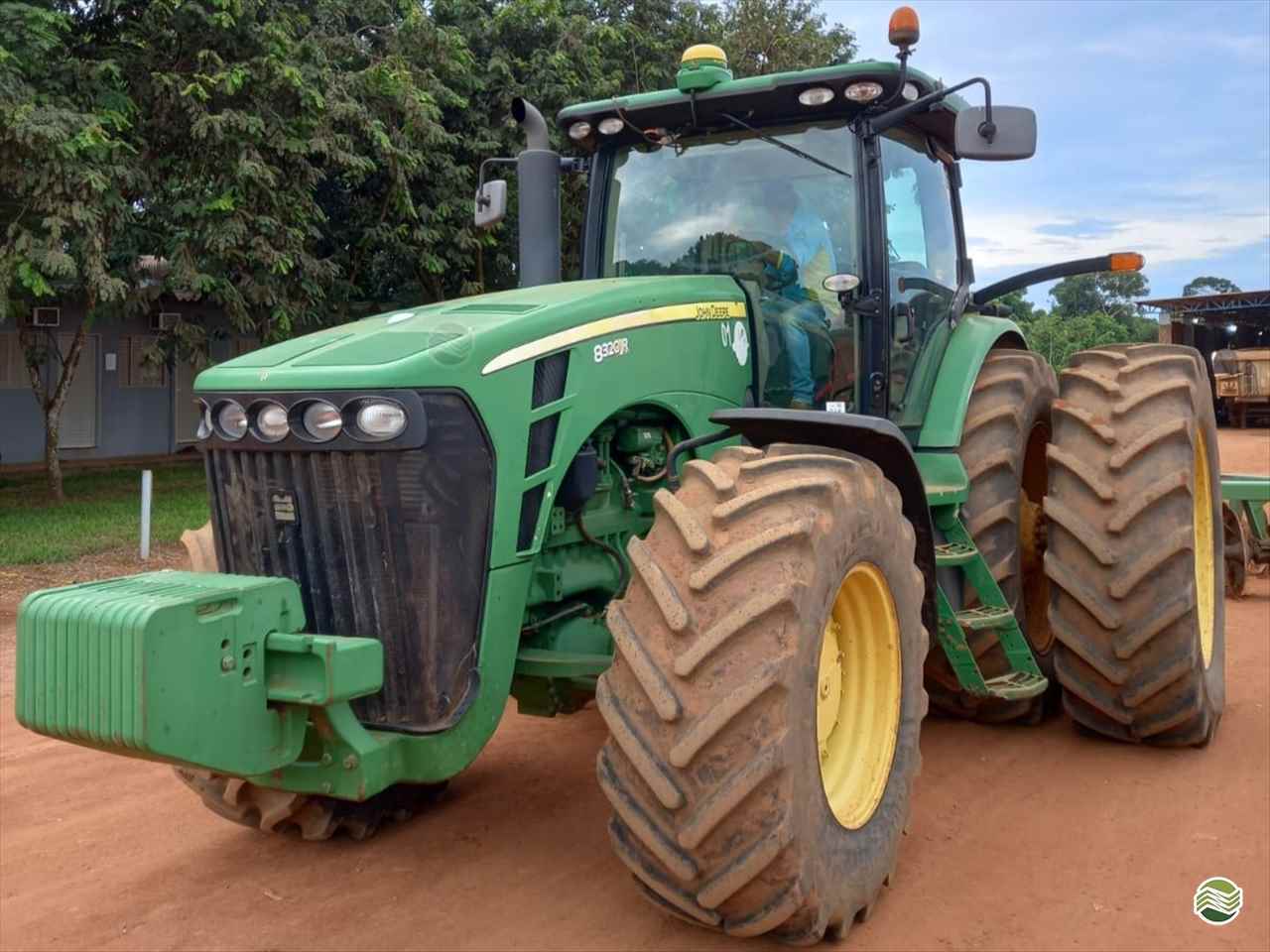 TRATOR JOHN DEERE JOHN DEERE 8320R Tração 4x4 Gomagril Máquinas Agrícolas TANGARA DA SERRA MATO GROSSO MT